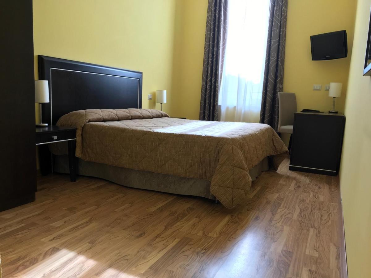 Hotel Villa Cinzia Villanova Mondovì Exteriér fotografie