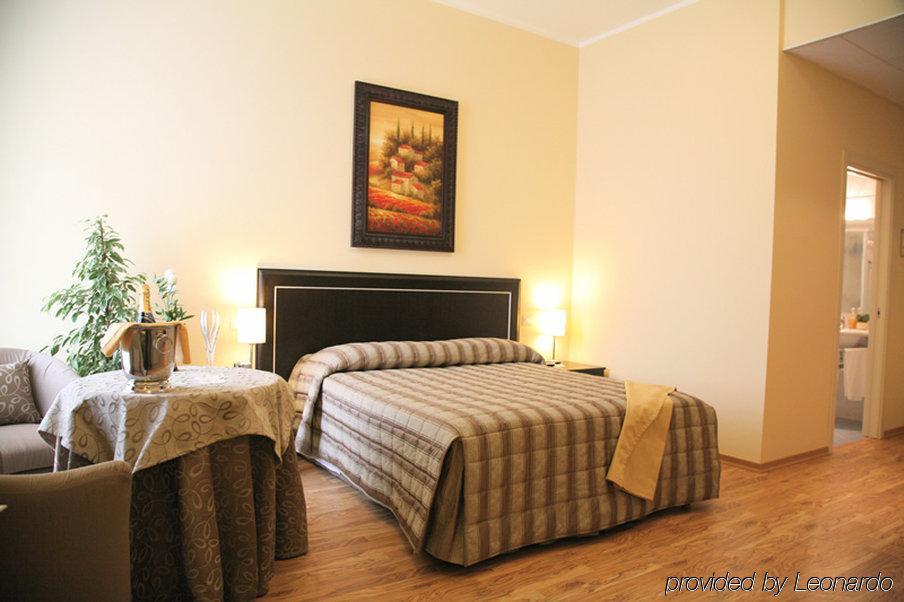 Hotel Villa Cinzia Villanova Mondovì Exteriér fotografie